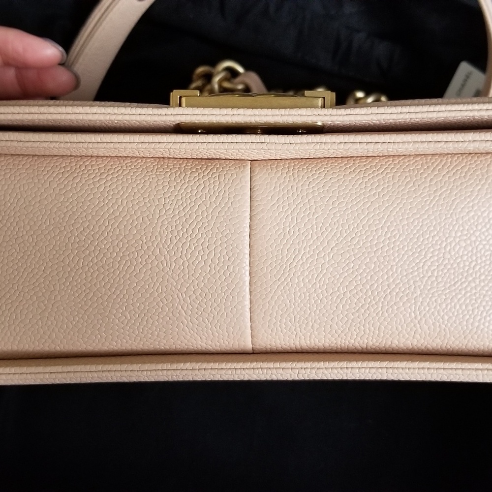 (SOLD) Chanel beige boy bag with GHW - Picture 4 of 8